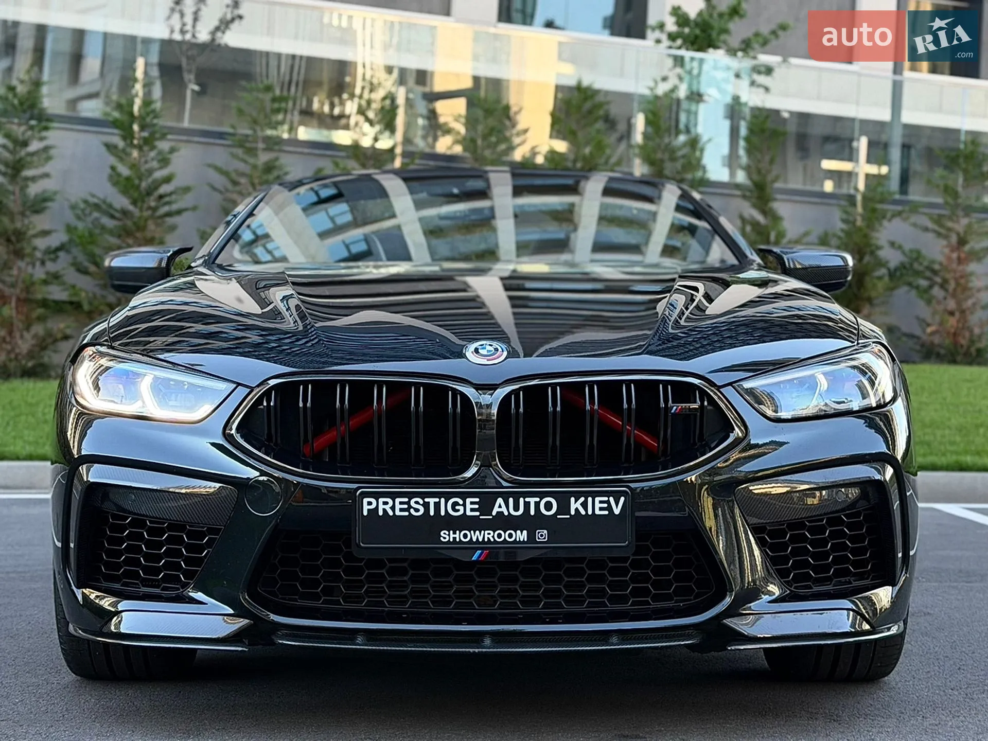 2022 BMW M8 - мініатюра 7