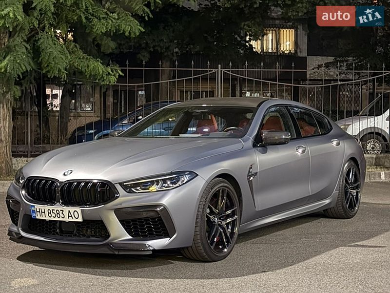 BMW M8, фото з оголошення