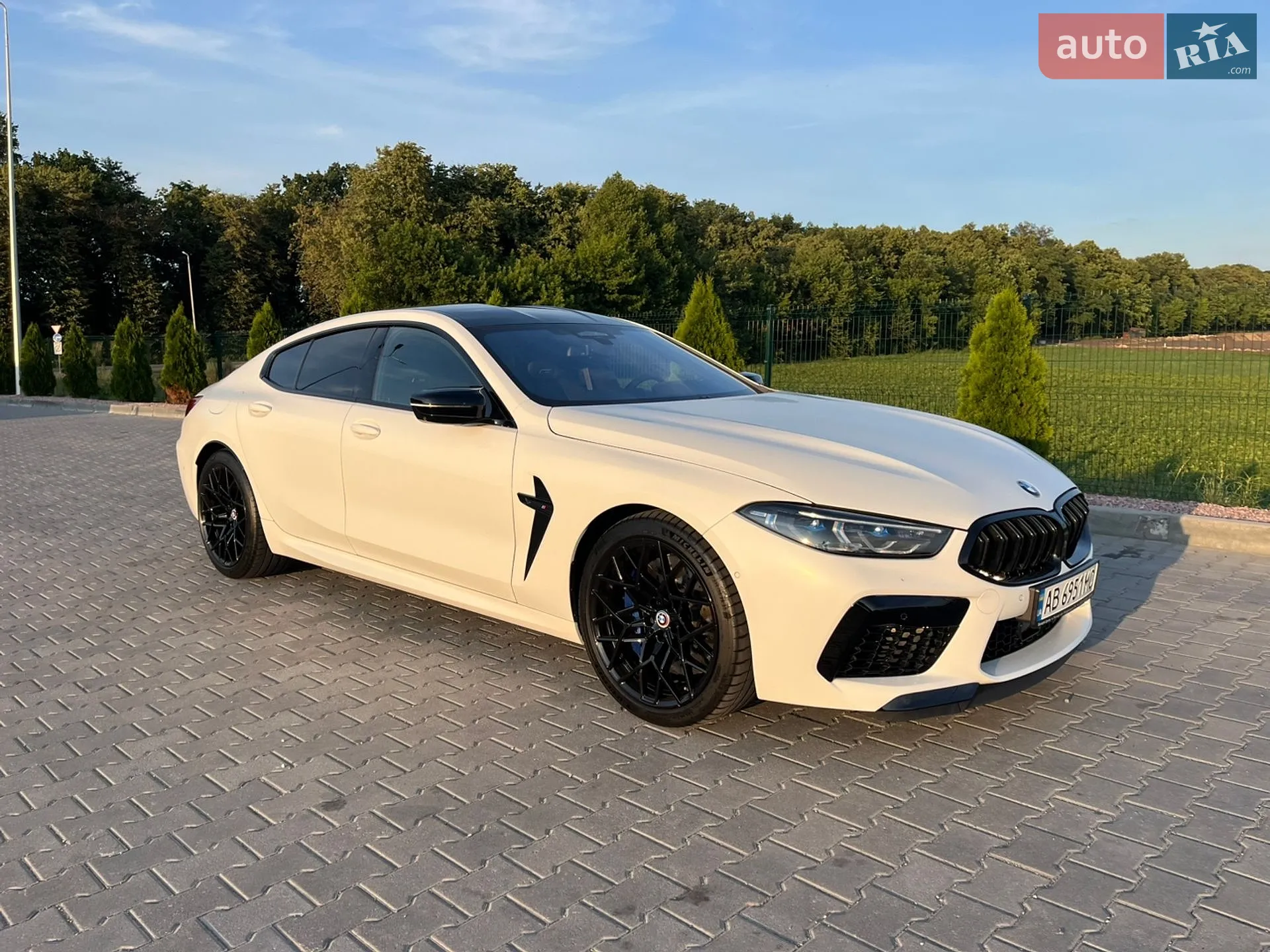 2024 BMW M8 - мініатюра 11