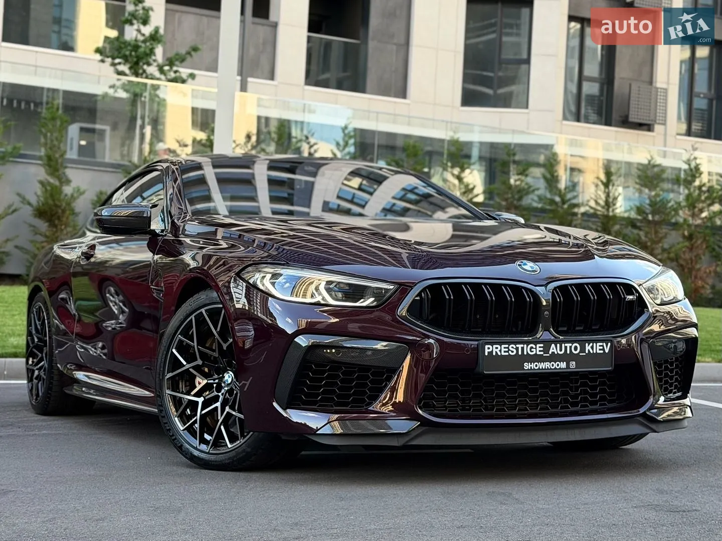 2021 BMW M8 - мініатюра 3