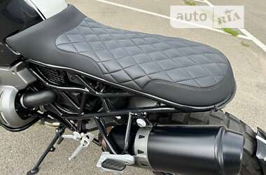 Мотоцикл Туризм BMW R 1200R 2011 в 