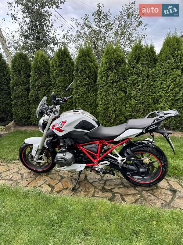 Мотоцикл Спорт-туризм BMW R 1200R 2015 в 