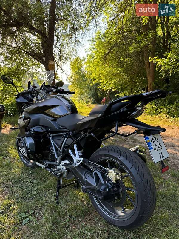 Мотоцикл Спорт-туризм BMW R 1200RS 2018 в Дергачах фото Мотоцикл Спорт-туризм BMW R 1200RS 2018 в Дергачах