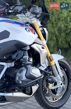 Мотоцикл Без обтекателей (Naked bike) BMW R 1250R 2020 в 