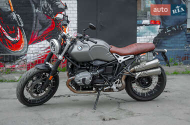 Мотоцикл Без обтекателей (Naked bike) BMW R nineT 2017 в 