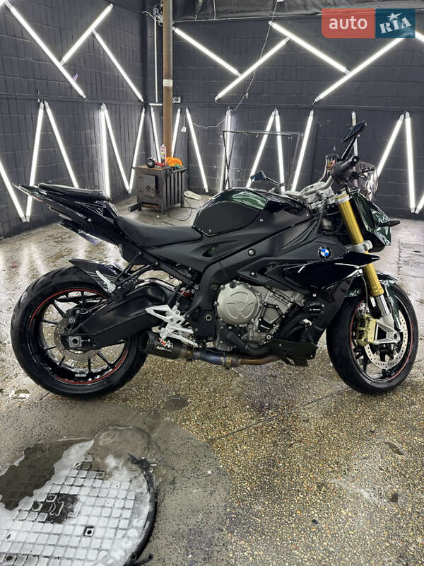 Спортбайк BMW S 1000R 2018 в Києві фото 9 Спортбайк BMW S 1000R 2018 в Києві