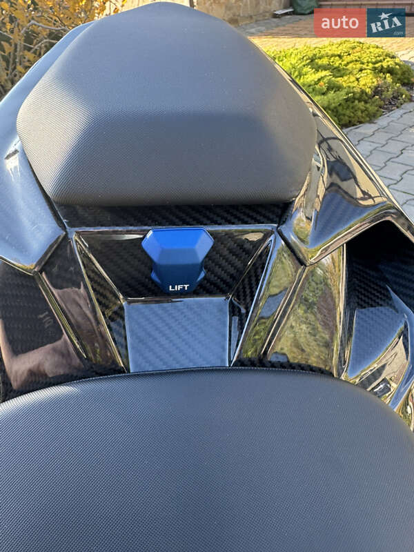 Мотоцикл Без обтекателей (Naked bike) BMW S 1000R 2023 в Киеве