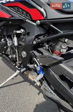 Спортбайк BMW S 1000RR 2025 в 