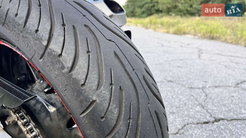 Спортбайк BMW S 1000RR 2010 в Кременчуге фото 18 Спортбайк BMW S 1000RR 2010 в Кременчуге