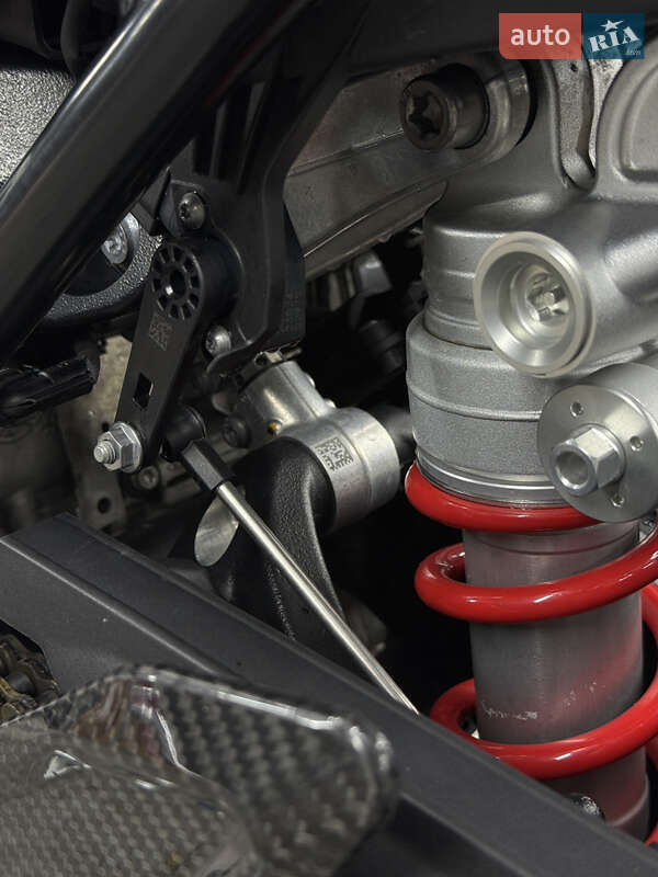 Спортбайк BMW S 1000RR 2023 в Каменском фото 11 Спортбайк BMW S 1000RR 2023 в Каменском