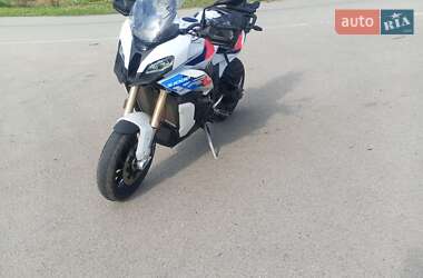Спортбайк BMW S 1000XR 2022 в 