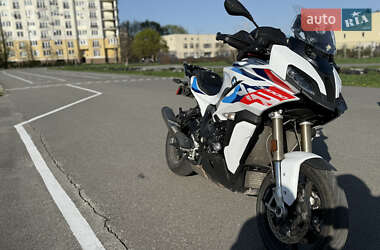 Мотоцикл Спорт-туризм BMW S 1000XR 2022 в 