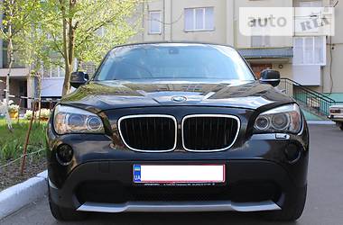 Внедорожник / Кроссовер BMW X1 2010 в Львове