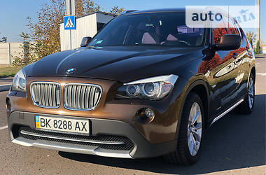 Внедорожник / Кроссовер BMW X1 2011 в Ровно