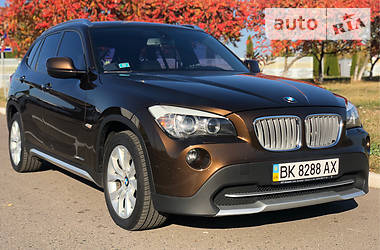 Внедорожник / Кроссовер BMW X1 2011 в Ровно