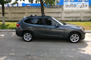 Позашляховик / Кросовер BMW X1 2013 в 
