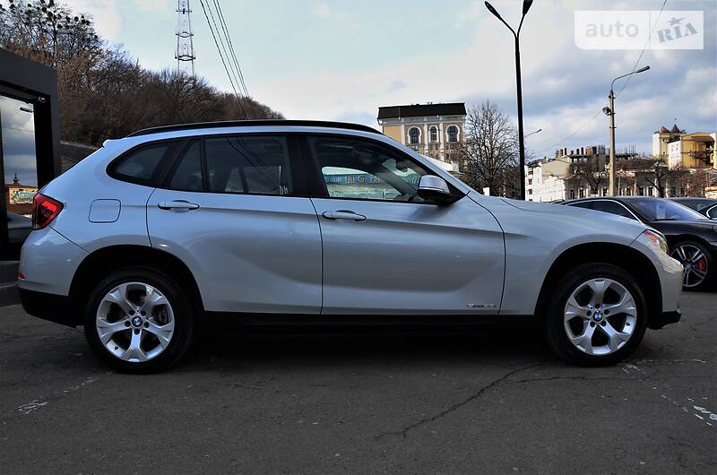Позашляховик / Кросовер BMW X1 2015 в Києві