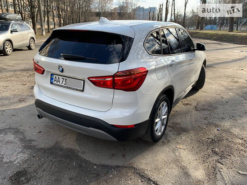 Позашляховик / Кросовер BMW X1 2016 в Києві
