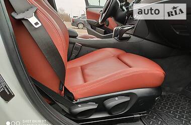 Позашляховик / Кросовер BMW X1 2012 в 