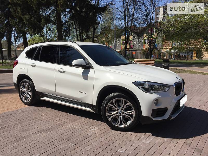 Позашляховик / Кросовер BMW X1 2017 в Києві