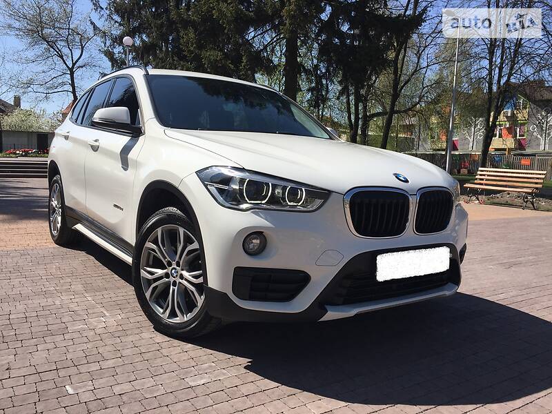 Позашляховик / Кросовер BMW X1 2017 в Києві