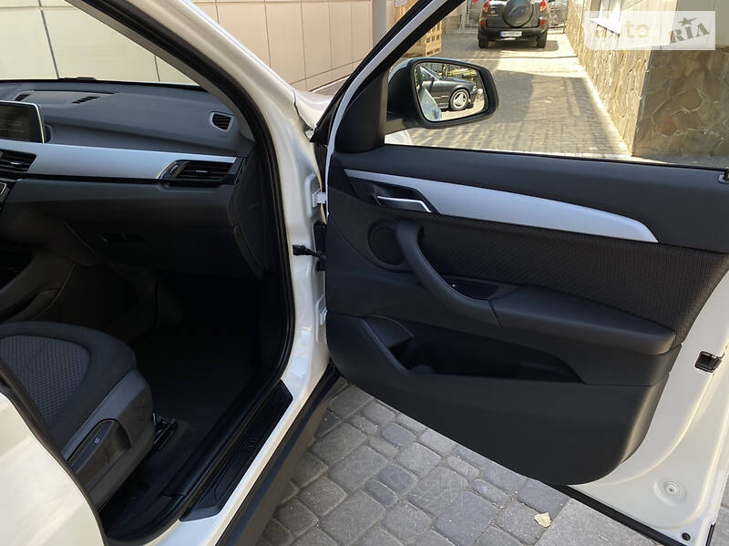 Позашляховик / Кросовер BMW X1 2017 в Одесі