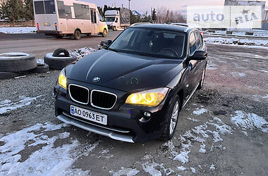 Внедорожник / Кроссовер BMW X1 2010 в Ужгороде