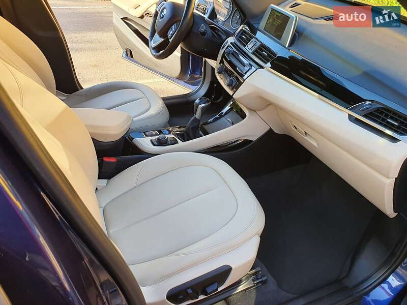 Внедорожник / Кроссовер BMW X1 2016 в Николаеве