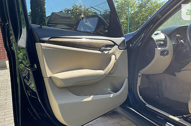 Внедорожник / Кроссовер BMW X1 2012 в Киеве