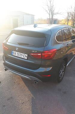 Позашляховик / Кросовер BMW X1 2017 в 