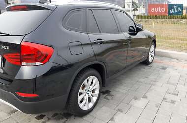 Внедорожник / Кроссовер BMW X1 2013 в Хусте