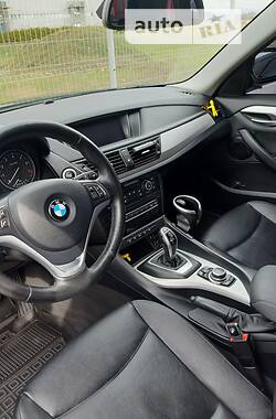 Внедорожник / Кроссовер BMW X1 2013 в Хусте