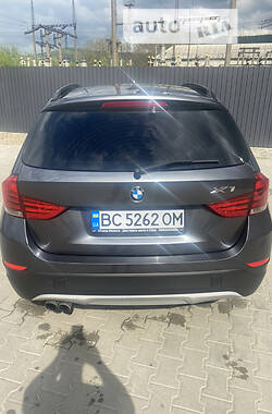 Внедорожник / Кроссовер BMW X1 2012 в Львове