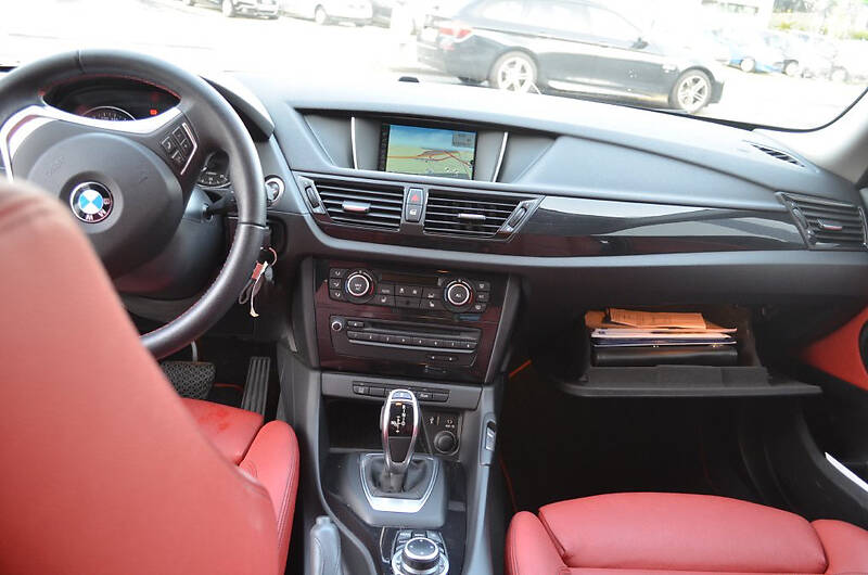 Внедорожник / Кроссовер BMW X1 2013 в Ровно