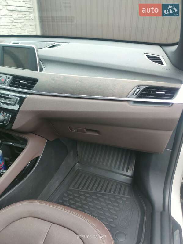 Позашляховик / Кросовер BMW X1 2016 в Дніпрі