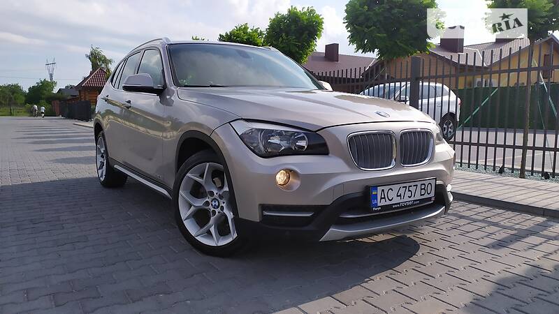 Внедорожник / Кроссовер BMW X1 2013 в Луцке