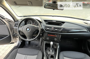 Внедорожник / Кроссовер BMW X1 2011 в Черновцах