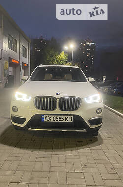 Внедорожник / Кроссовер BMW X1 2016 в Киеве