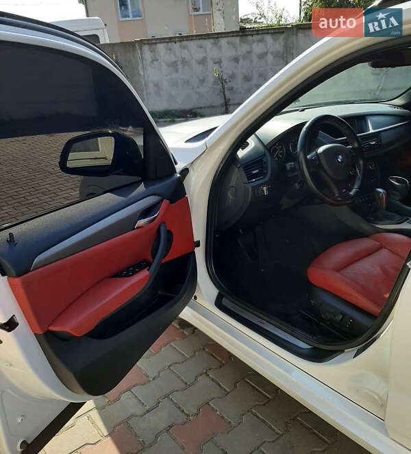 Внедорожник / Кроссовер BMW X1 2012 в Одессе