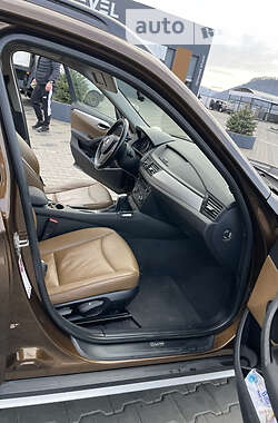 Внедорожник / Кроссовер BMW X1 2010 в Хусте