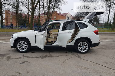 Внедорожник / Кроссовер BMW X1 2013 в Виннице