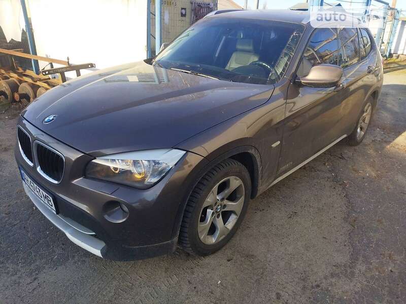 Внедорожник / Кроссовер BMW X1 2011 в Харькове