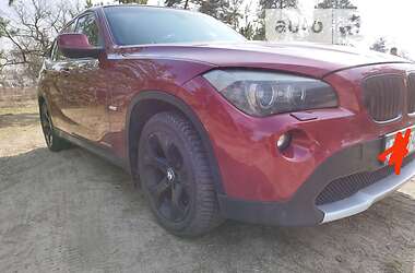 Позашляховик / Кросовер BMW X1 2010 в 