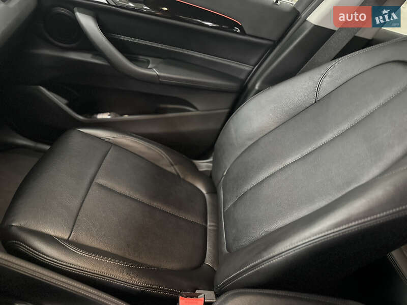 Позашляховик / Кросовер BMW X1 2018 в Чернівцях