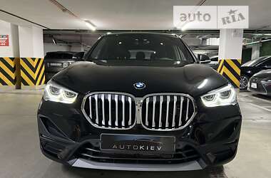 Внедорожник / Кроссовер BMW X1 2015 в Киеве