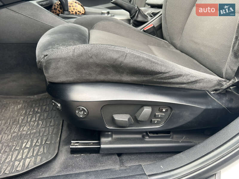 Позашляховик / Кросовер BMW X1 2011 в Василькові фото 6 Позашляховик / Кросовер BMW X1 2011 в Василькові