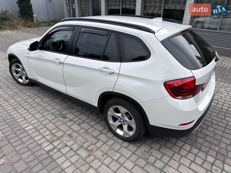 Позашляховик / Кросовер BMW X1 2013 в Іршаві