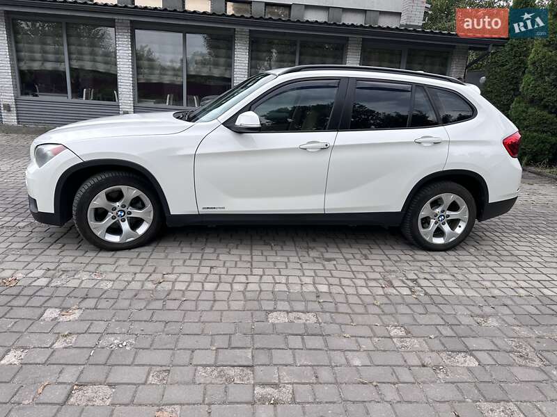 Позашляховик / Кросовер BMW X1 2013 в Іршаві