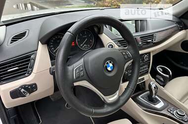 Внедорожник / Кроссовер BMW X1 2013 в 