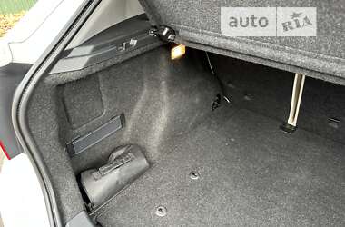 Внедорожник / Кроссовер BMW X1 2013 в 